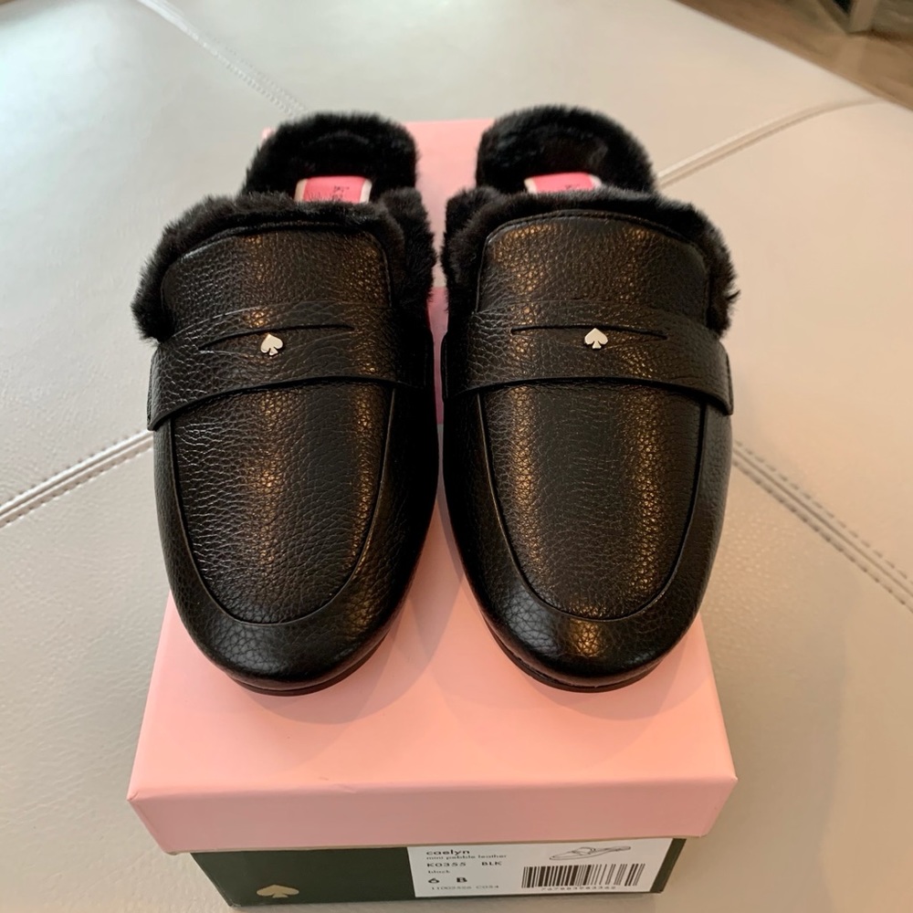 ✨Kate Space (NWT) Caelyn Flats Leather Size 6-6.5✨
